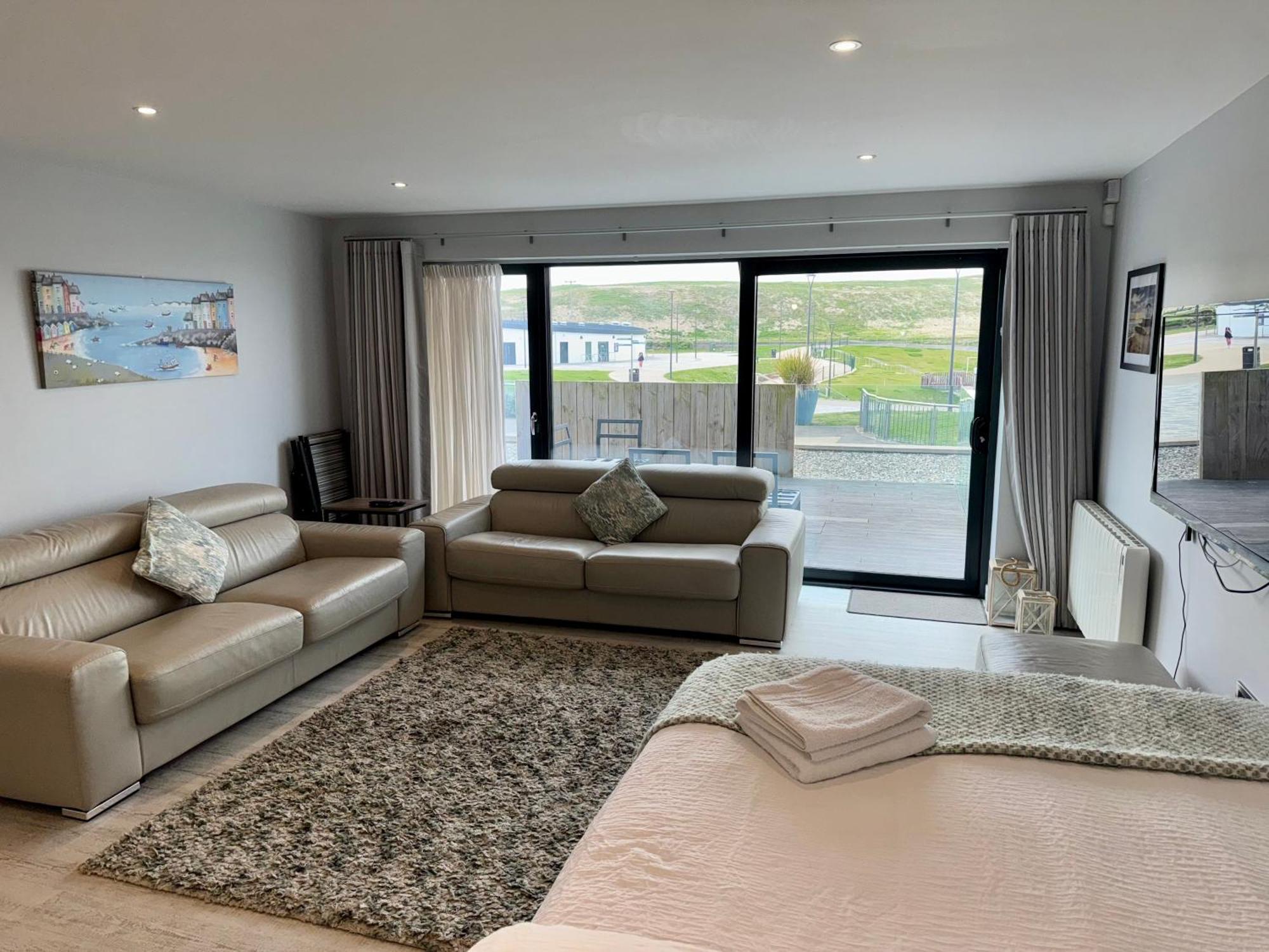 The North Cove, 20M To The Sea, Modern Studio Apartment Portrush Eksteriør bilde